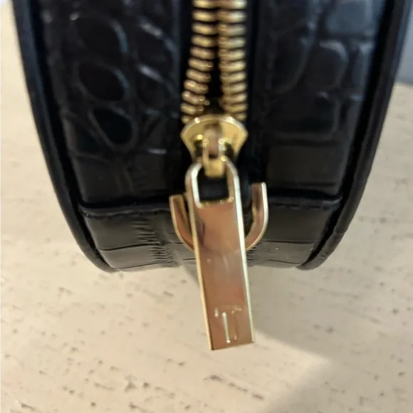 Ted Baker Black Croc-Embossed Circle Clutch - Picture 3 of 6